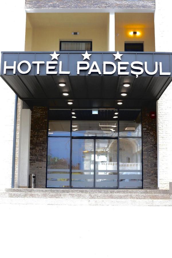 Hotel Padesul Faget  Exterior photo